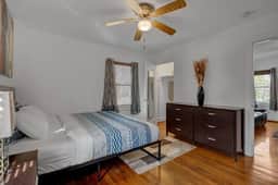 Buchanan 1BR @ Duke East Campus - Image 4