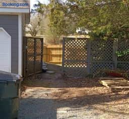 Private Pet-Friendly Studio | Chapel Hill–Durham - Image 2